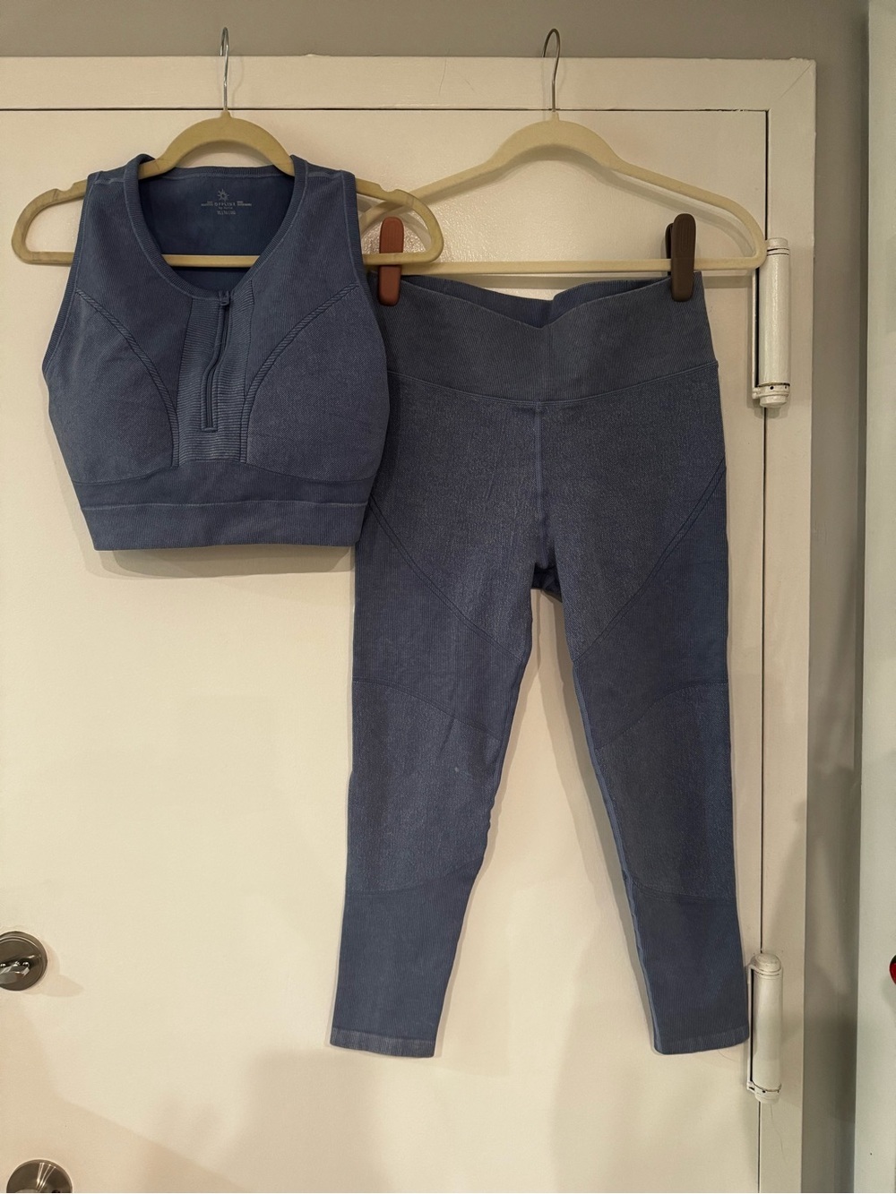 Offline aerie workout set (Never worn)